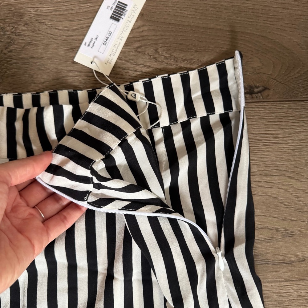 NWT IMRIE Black and White Striped Women's Skirt 100% Silk Size XS - Picture 8 of 10